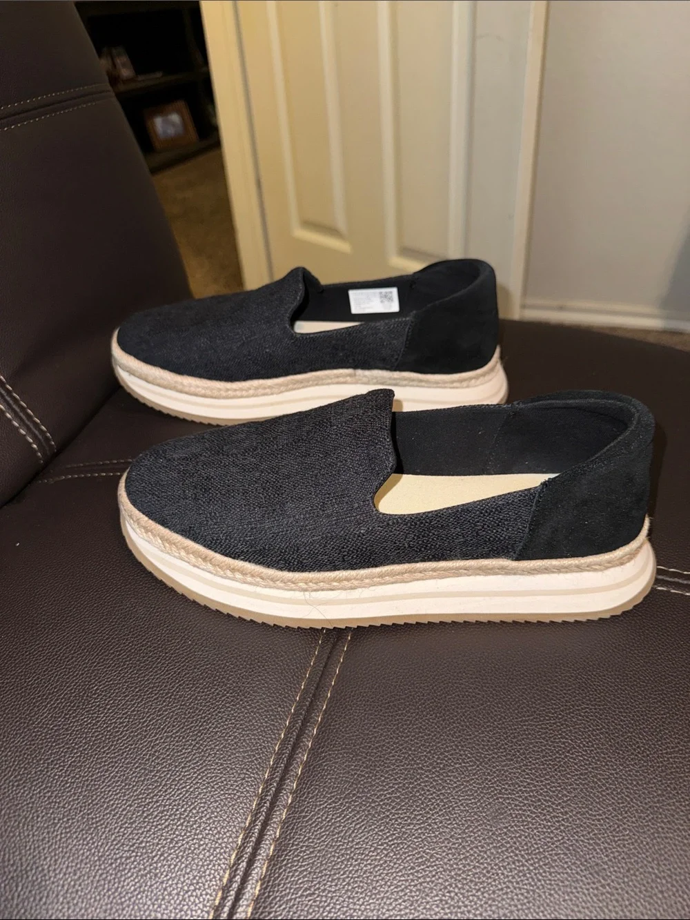 NWOT Toms Black Espadrille Platform Slip-On